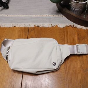 lululemon large belt bag